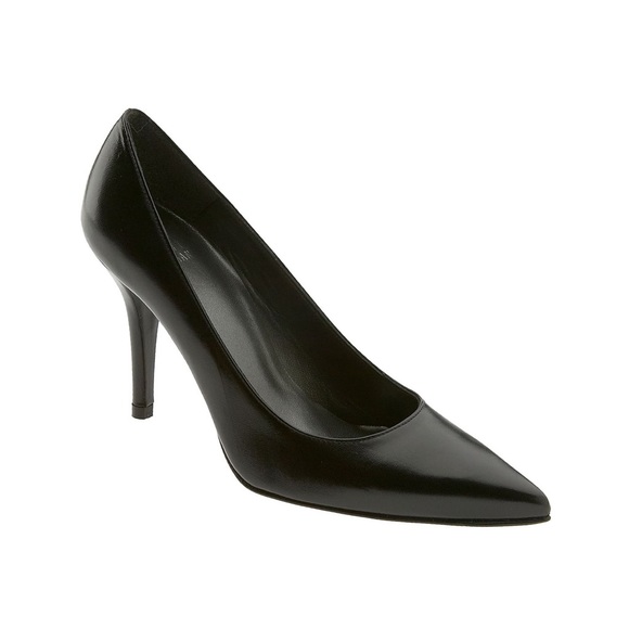 Stuart Weitzman Shoes - Stuart Weitzman ‘Daisy’ Pump in ‘Black Kid’